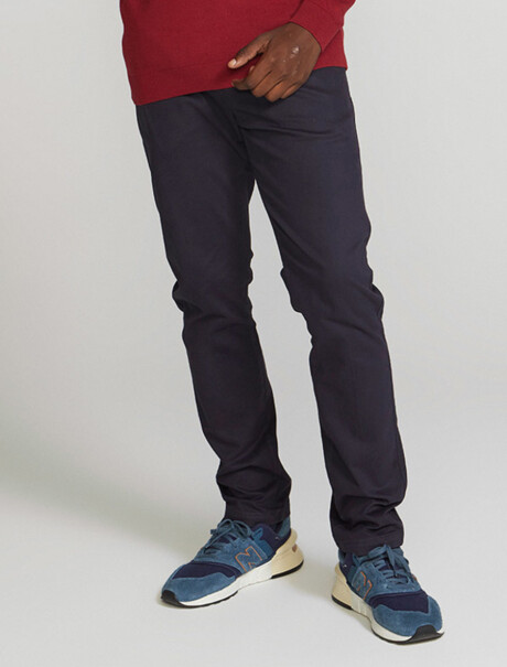 PANTALÓN MODELO CHINO SLIM AZUL