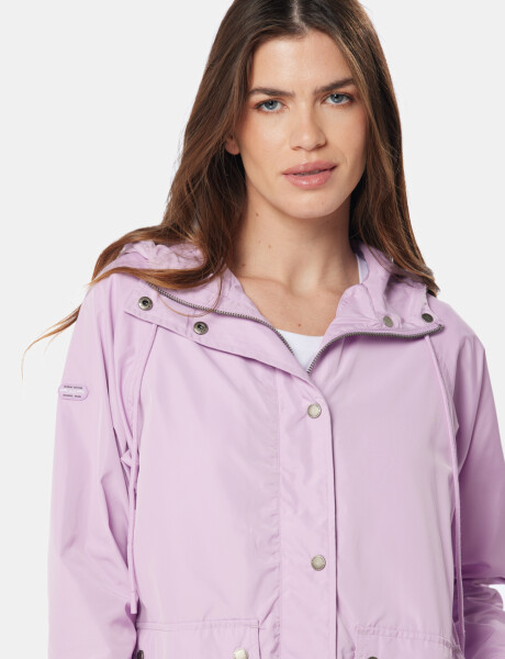 CAMPERA DE NYLON CON CAPUCHA Lila