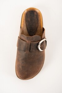 Zueco Cuero Chocolate