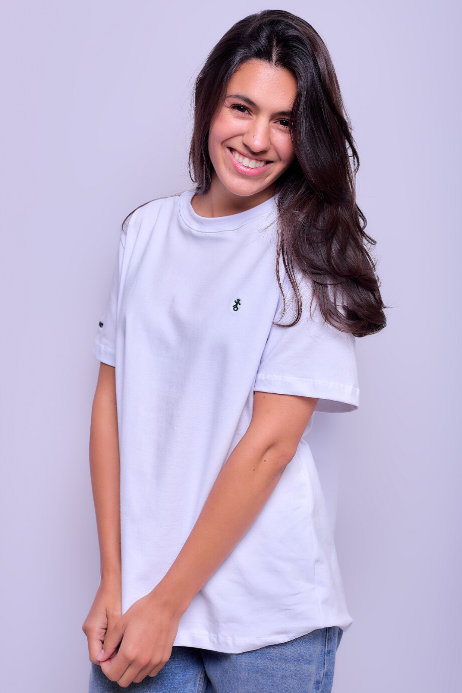 Remera Cerdeña Blanca con logo verde