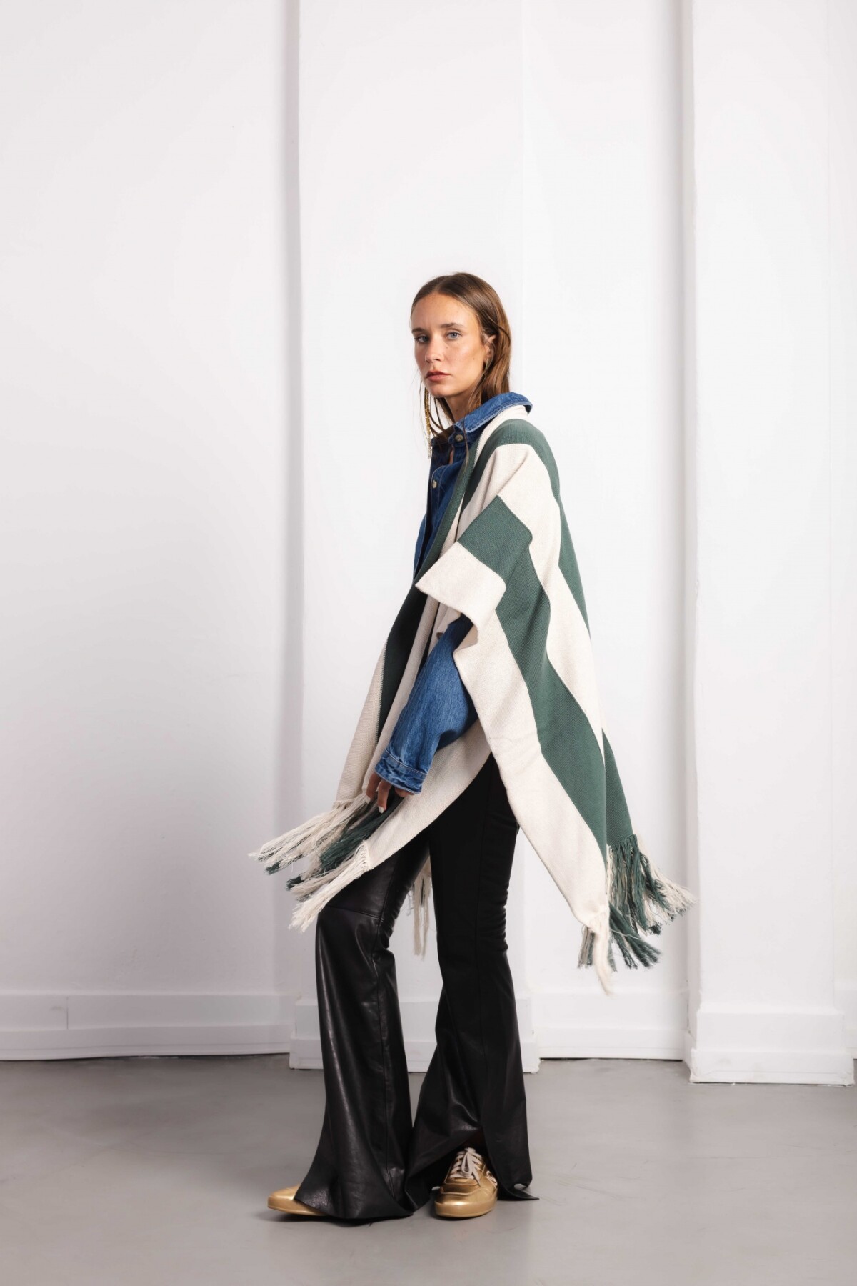 Ruana Rioplatense Verde / Blanco