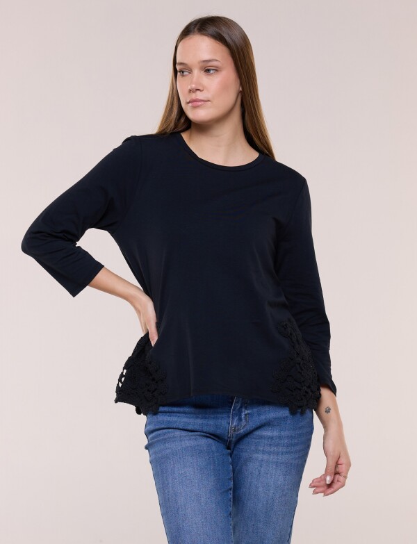 Remera De Algodón Con Aplique NEGRO