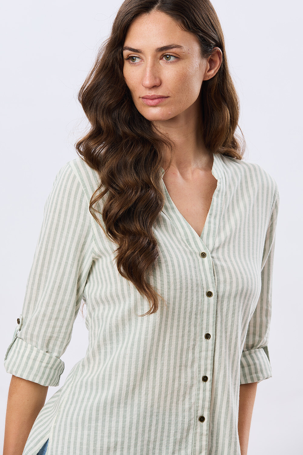 CAMISA DE LINO CUELLO MAO Menta