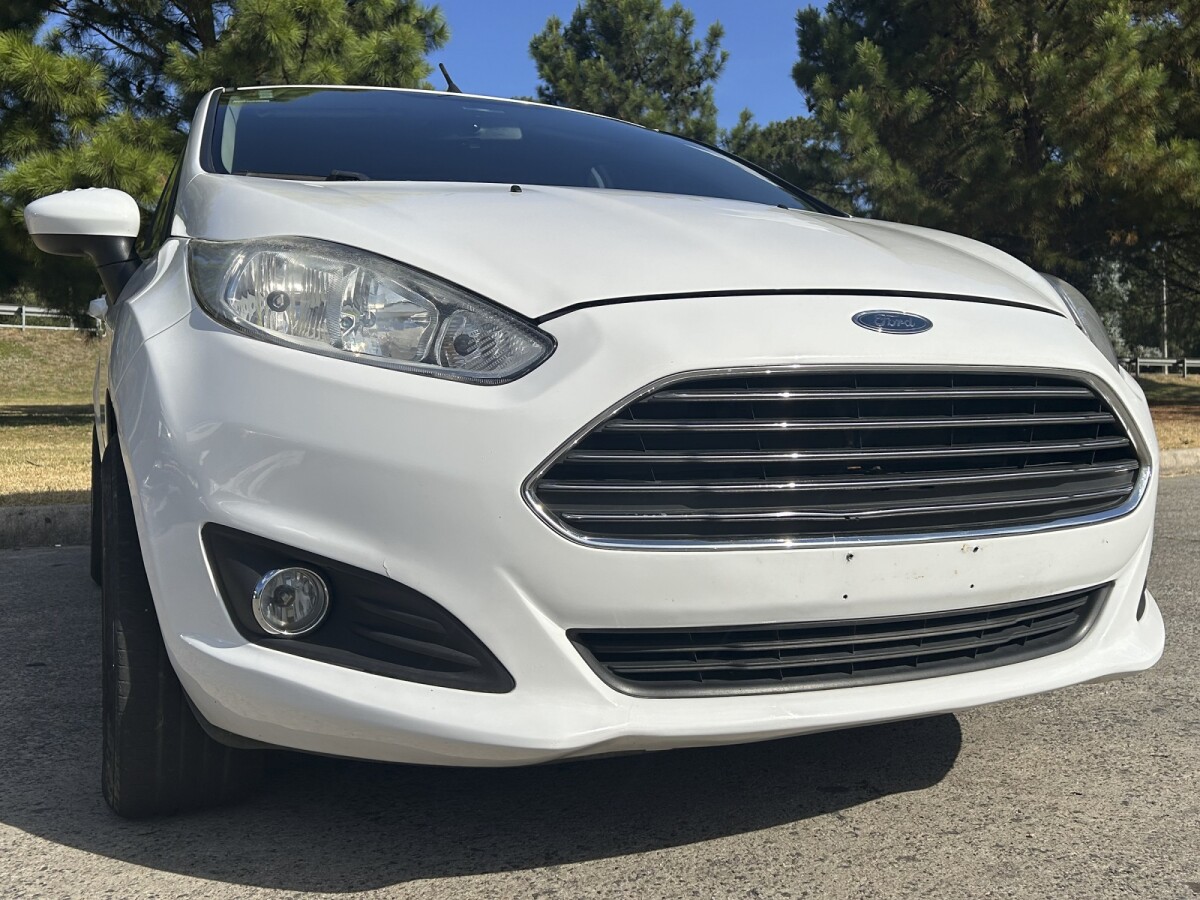 Ford Fiesta S 1.6 Extra Full | Permuta / Financia Ford Fiesta S 1.6 Extra Full | Permuta / Financia