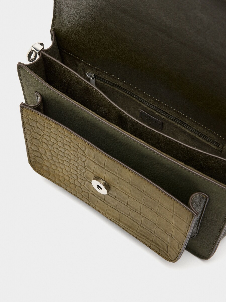 Bolso Bandolera Con Solapa Y Textura caqui