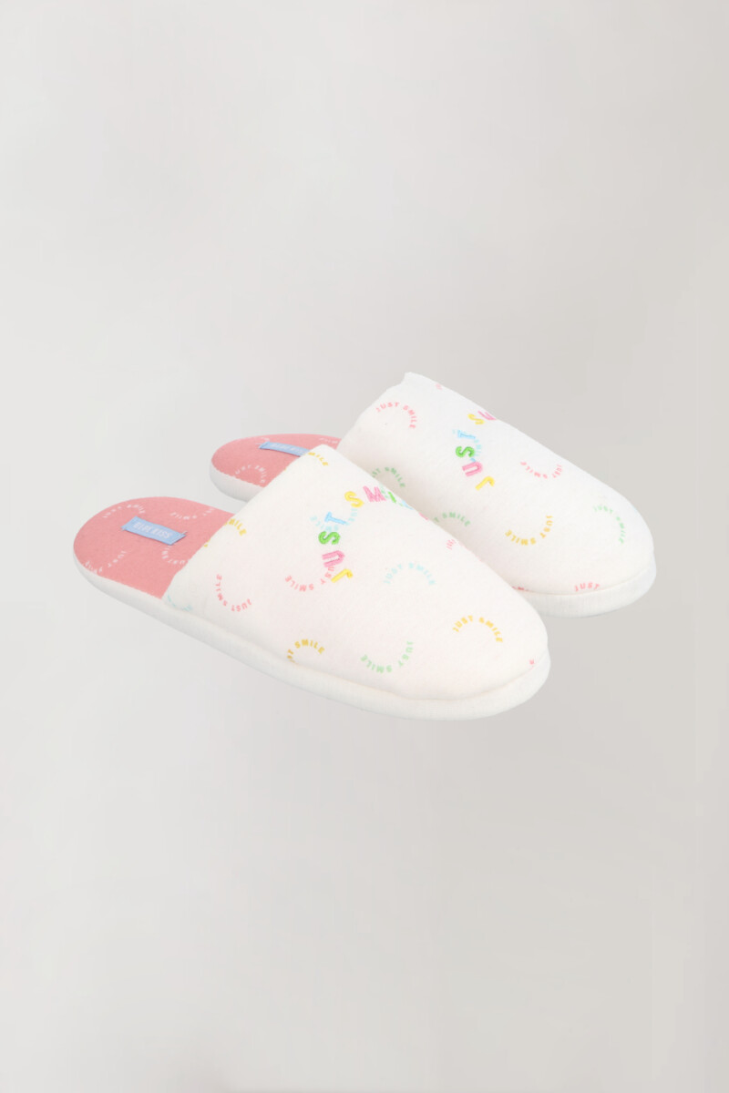 PANTUFLA JUST SMILE MARFIL