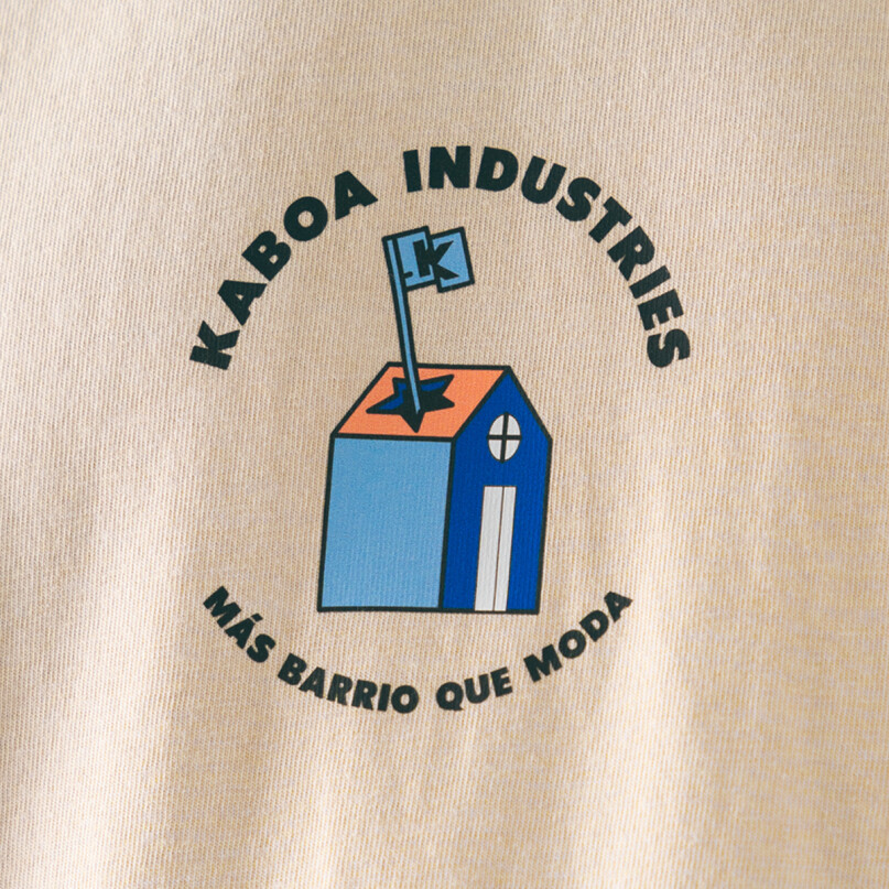 REMERA OVERSIZE - PLANTAR LA BANDERA REMERA OVERSIZE - PLANTAR LA BANDERA