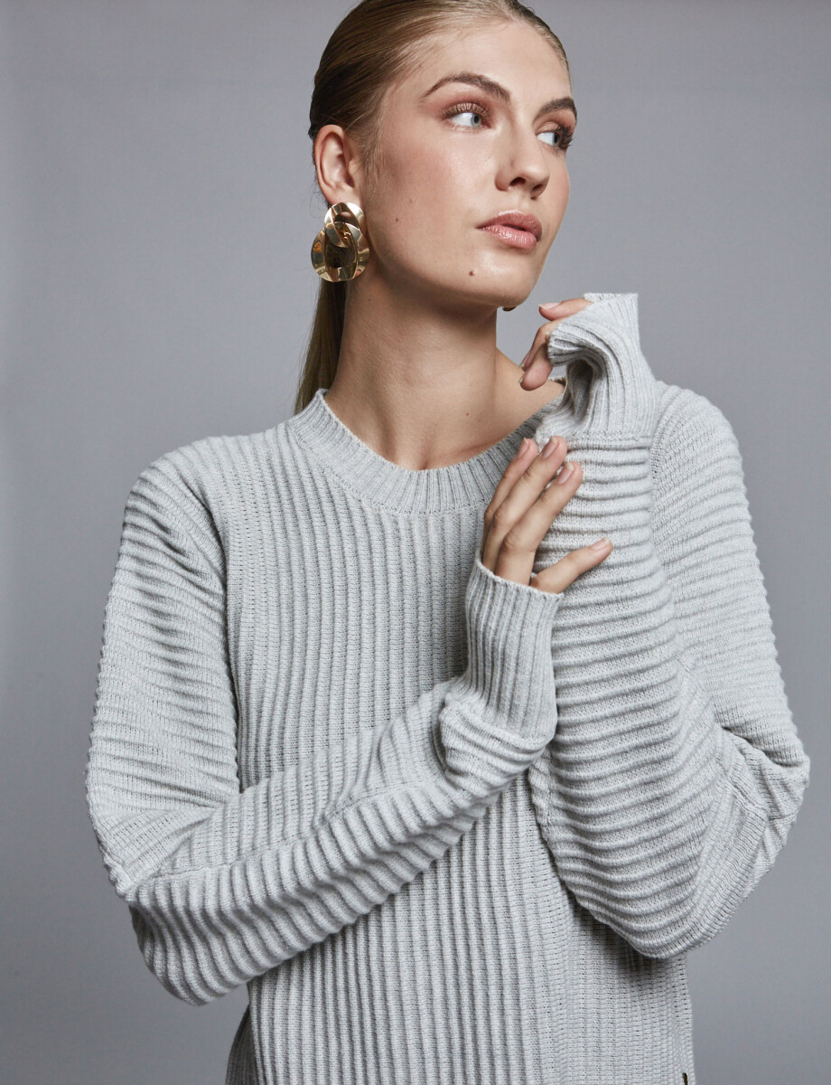 Sweater estructuras gris claro