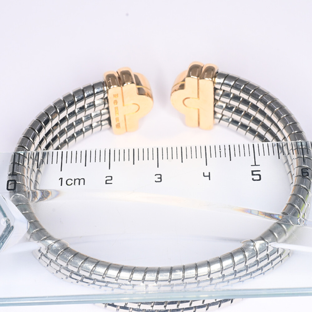 Pulsera Bulgari "Parentesi" oro amarillo 18 k y acero. Pulsera Bulgari "Parentesi" oro amarillo 18 k y acero.