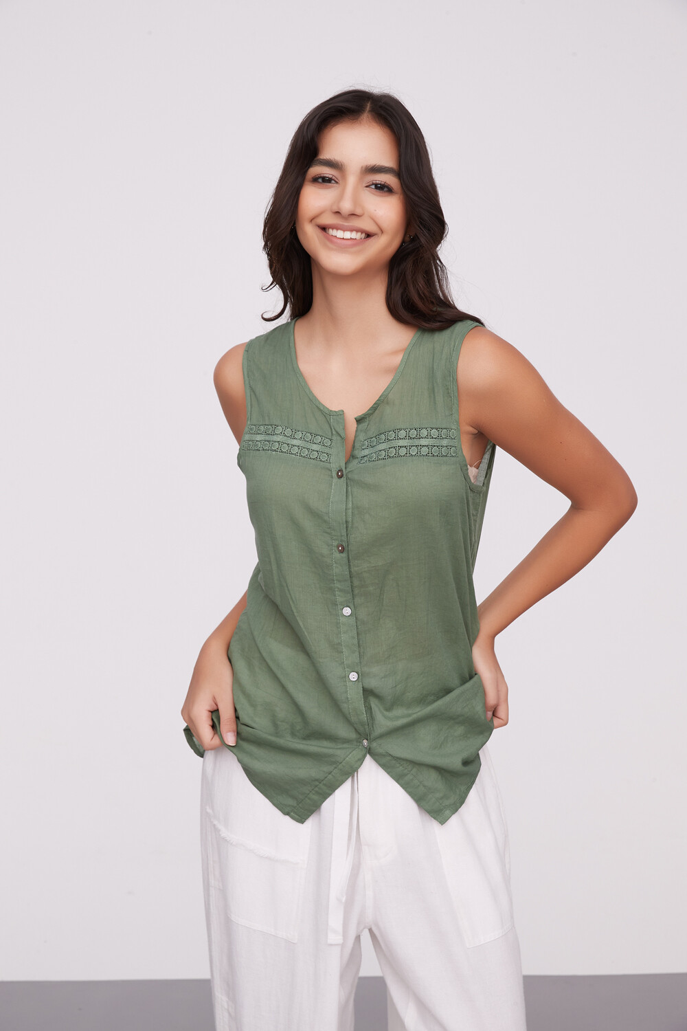 Musculosa Avi Verde Seco