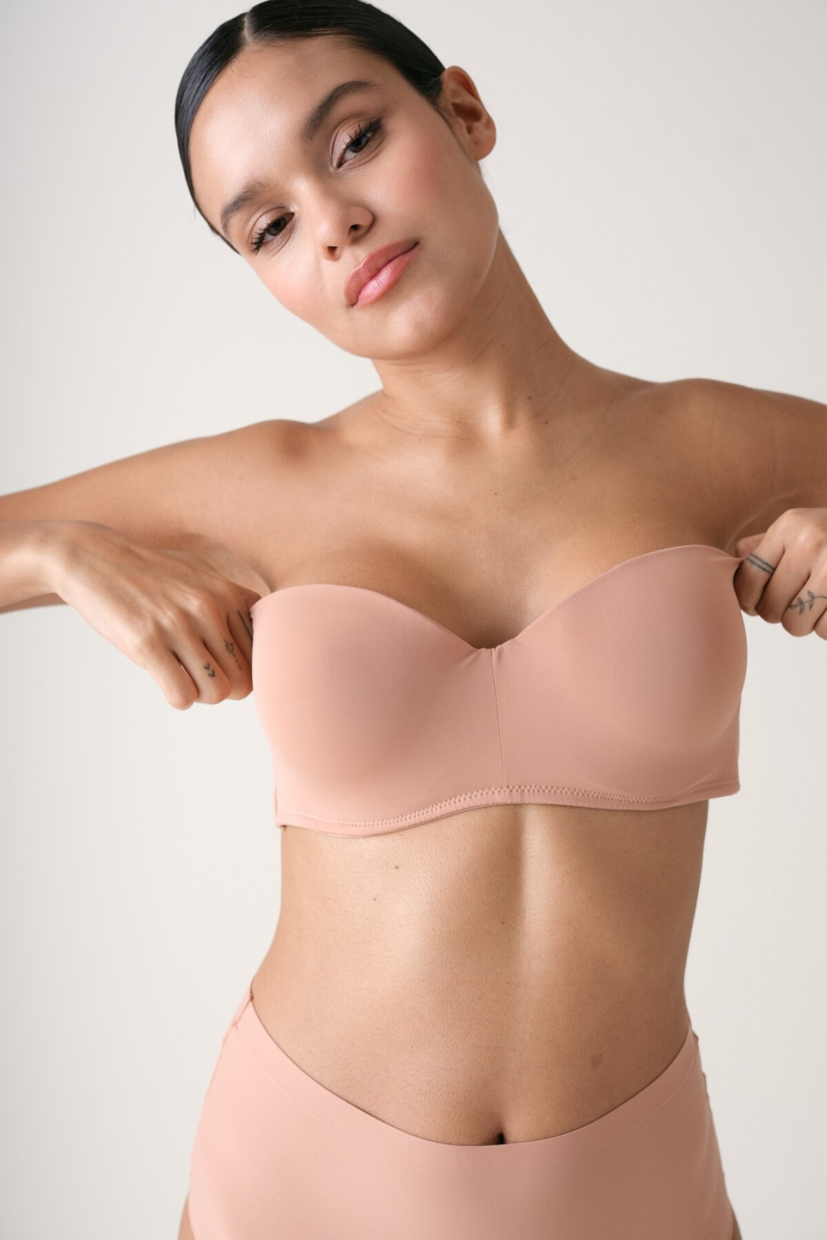 Strapless Invisible Beige