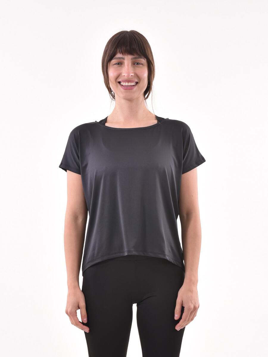 REMERA DAMAVAND - NEGRO 