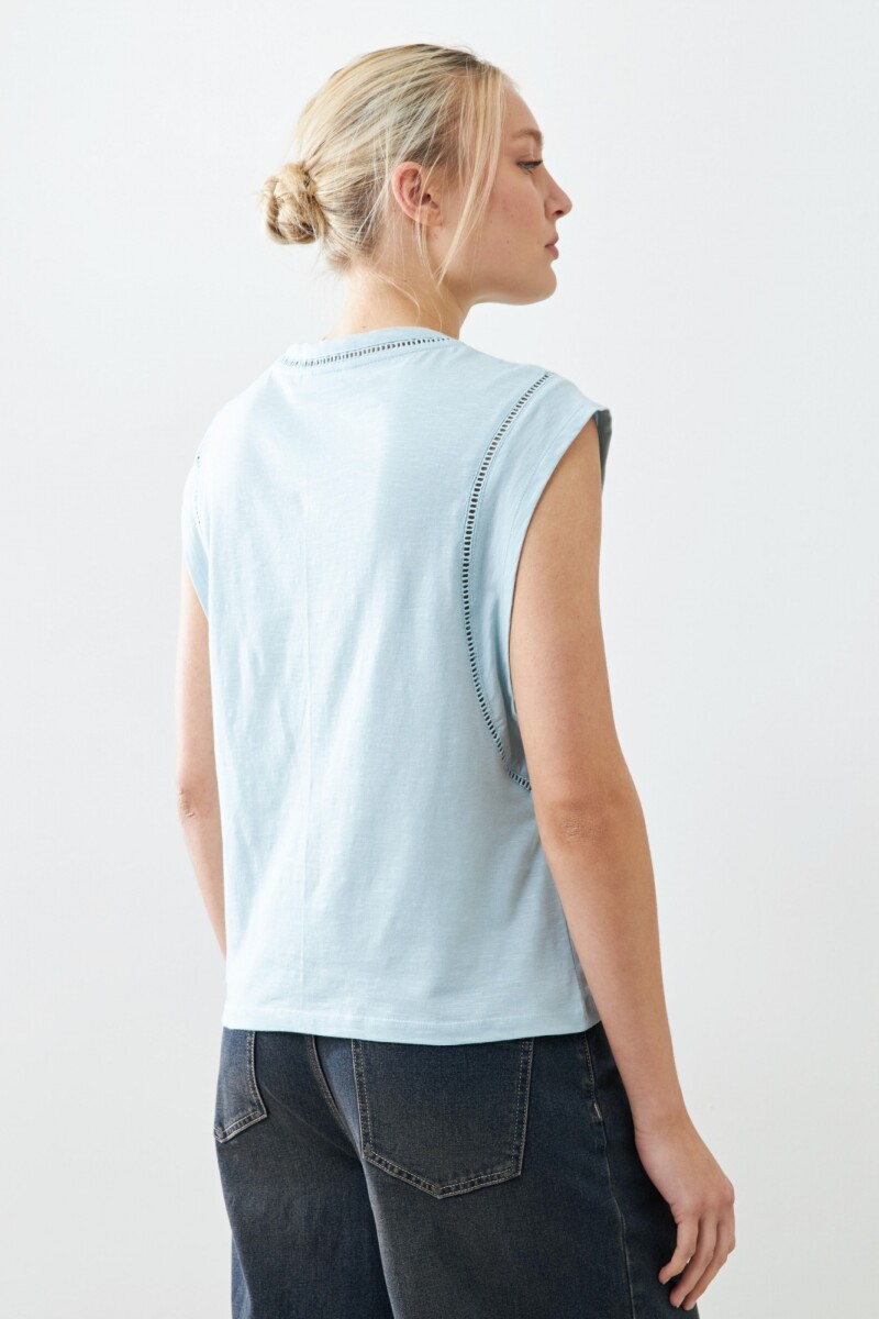 Musculosa con vainillas verde agua