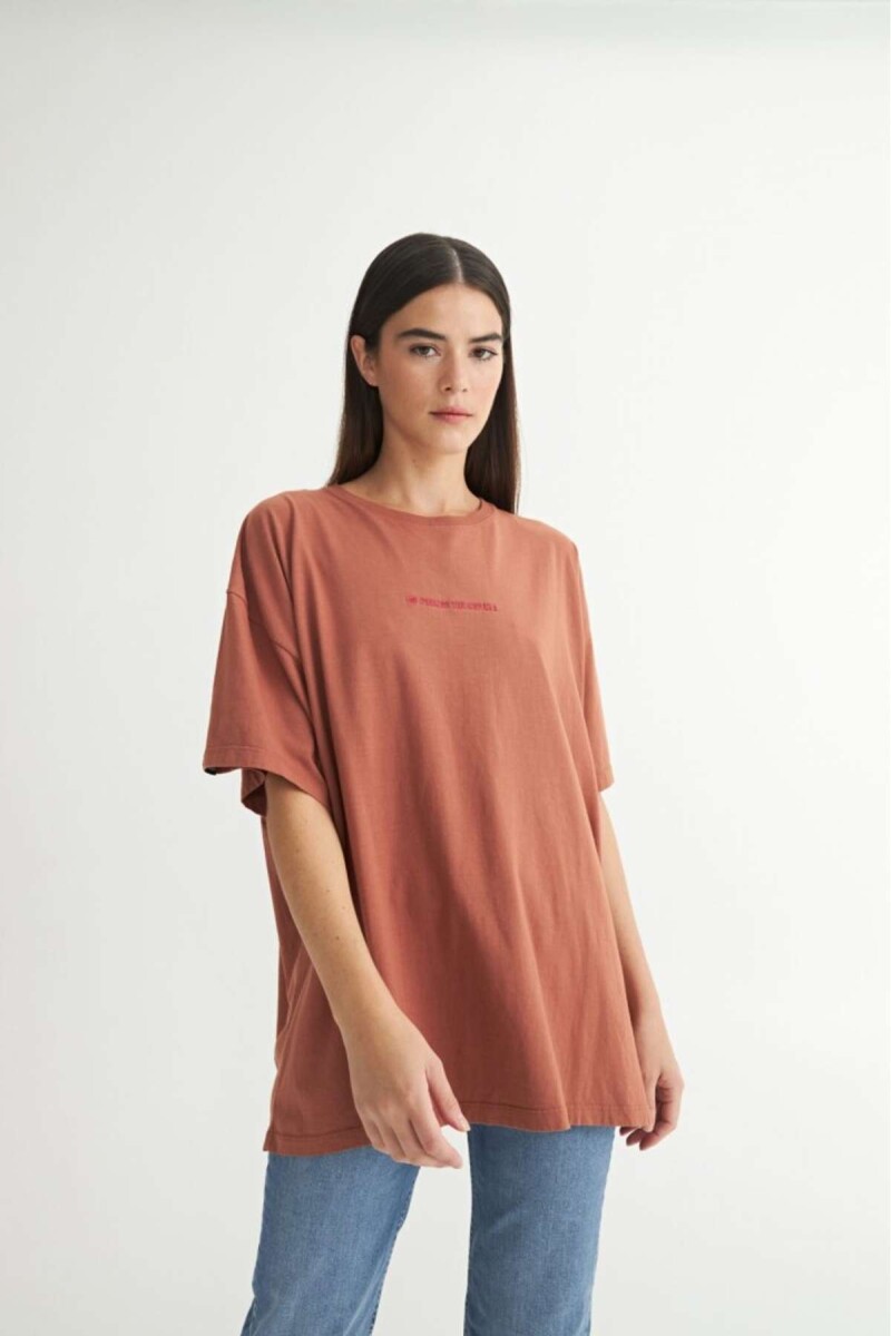 Remera Lara - Marrón 