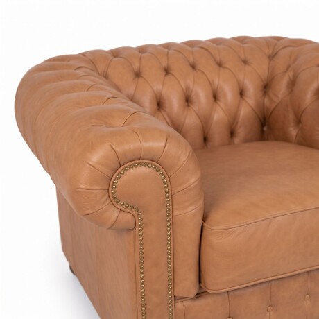 Sofá Chesterfield Novo - Cuero Básico - 1 cuerpo Camel - (Preventa)