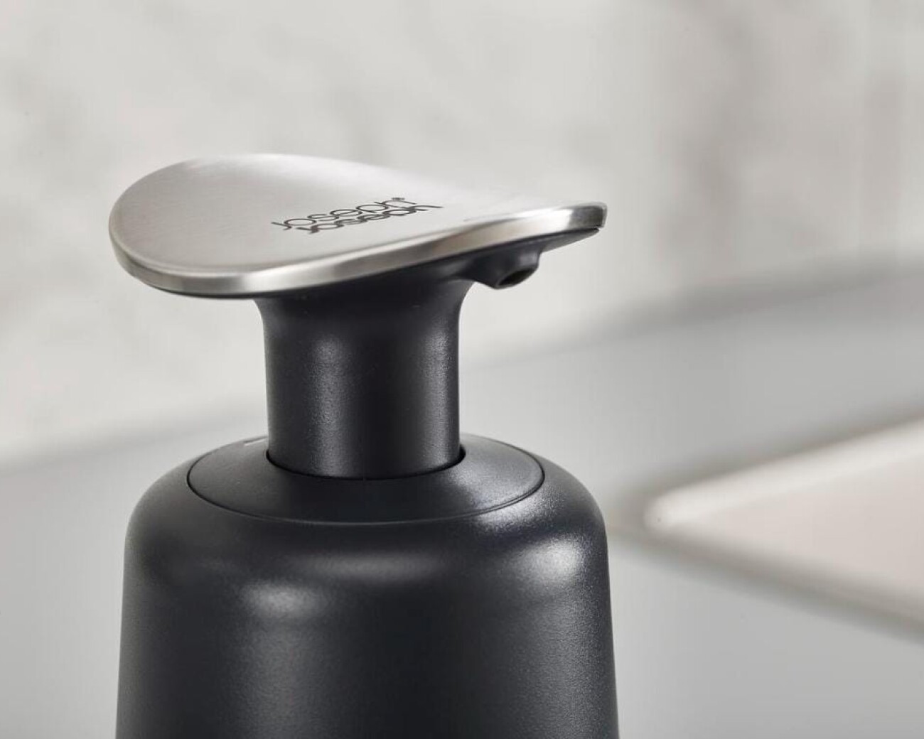 Dispensador de Jabón Presto™ Steel Joseph Joseph Dispensador de Jabón Presto™ Steel Joseph Joseph