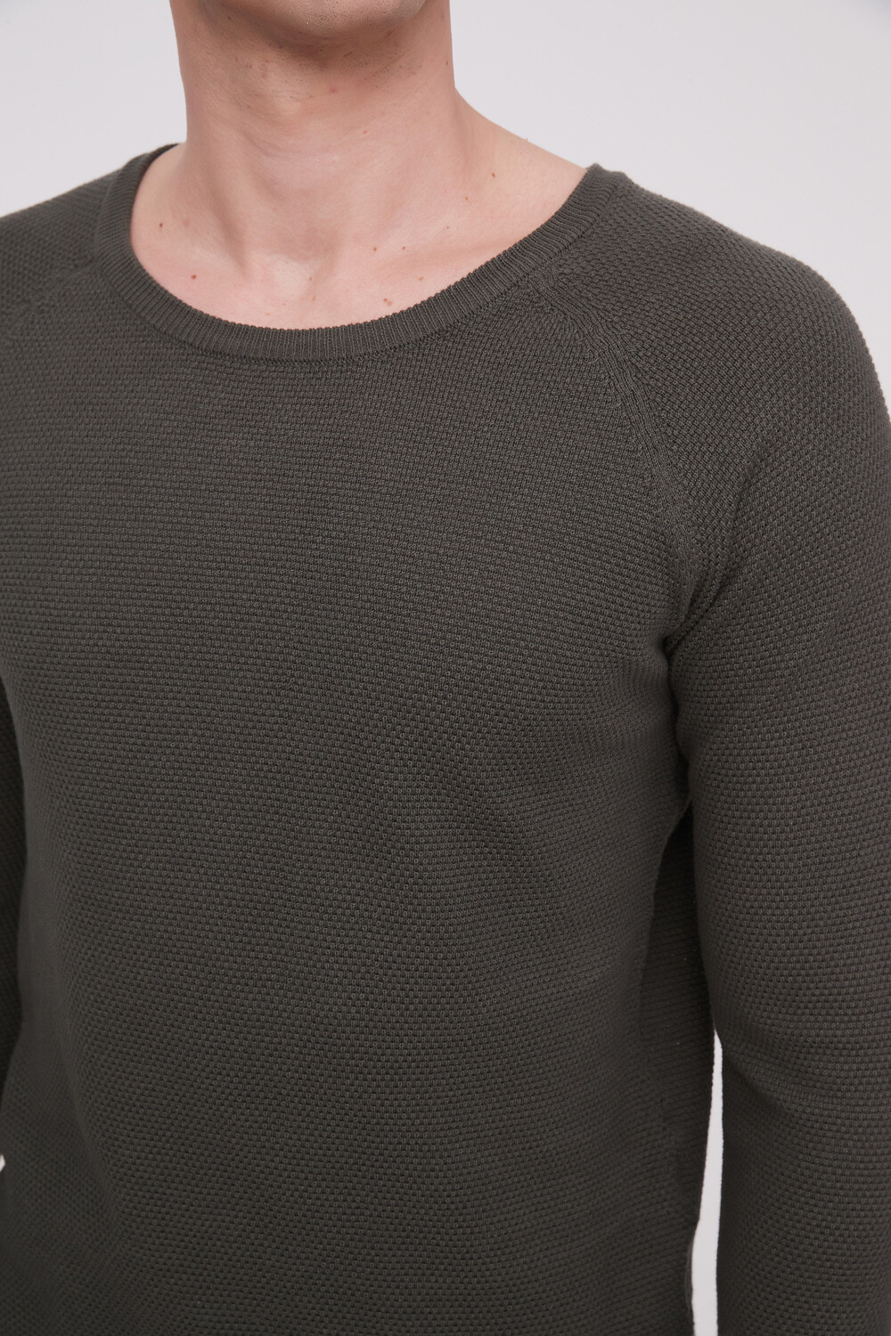 Sweater Maido Verde Oliva Oscuro