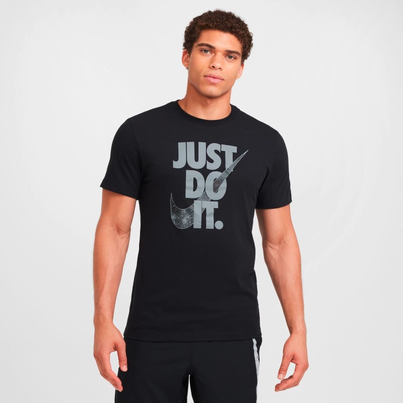 Remera Nike de Hombre Negro