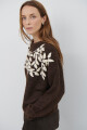 BUZO BORDADO FLOR MARRON
