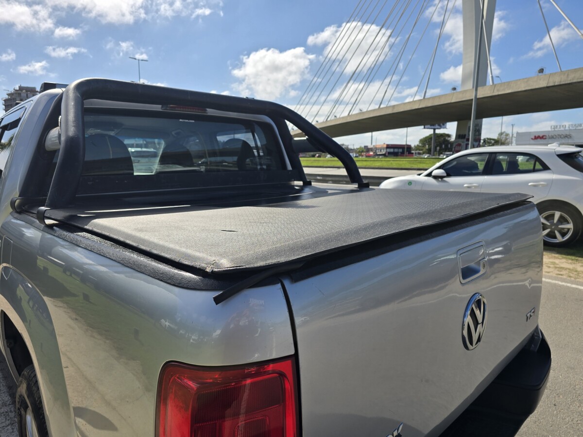 Volkswagen Amarok 2.0 EXCELENTE ESTADO! | Permuta / Financia Volkswagen Amarok 2.0 EXCELENTE ESTADO! | Permuta / Financia