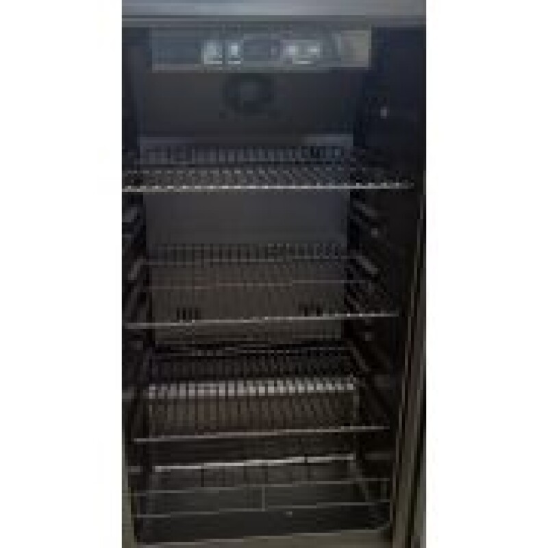 Cervecera Midea 82 ltrs Cervecera Midea 82 ltrs
