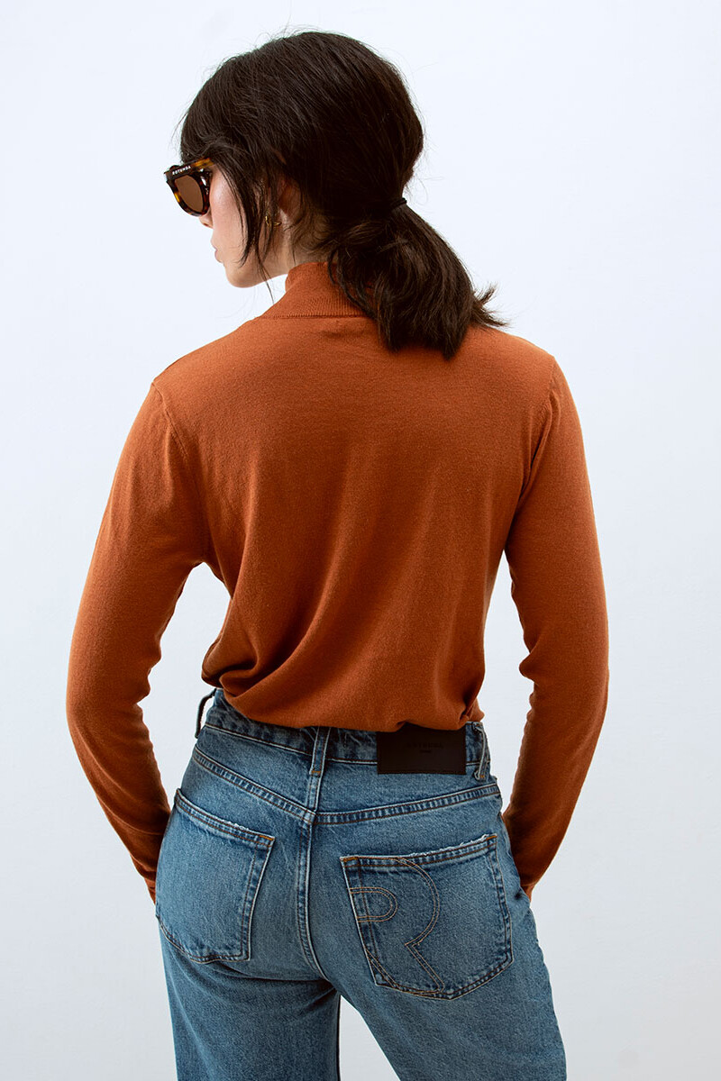 Adina Tan