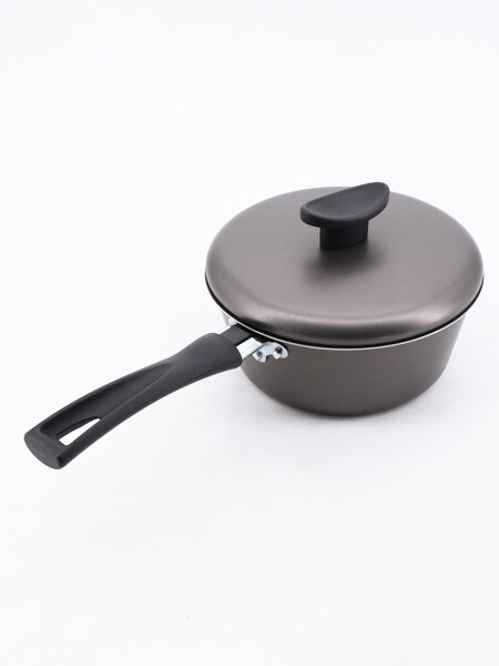 OLLA CON TAPA NEGRO