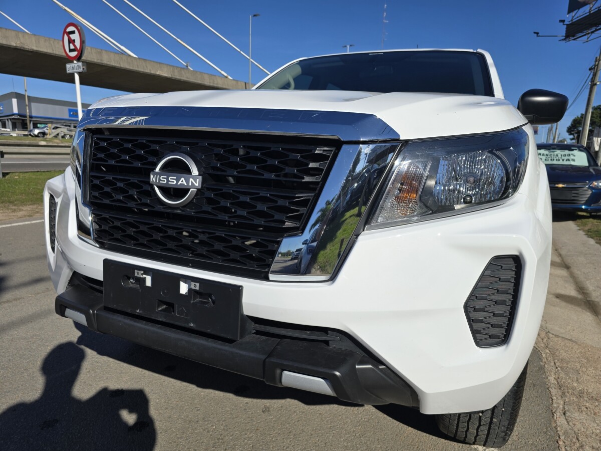 Nissan Frontier SE 2.5 4x2 Nafta DC| Permuta / Financia Nissan Frontier SE 2.5 4x2 Nafta DC| Permuta / Financia
