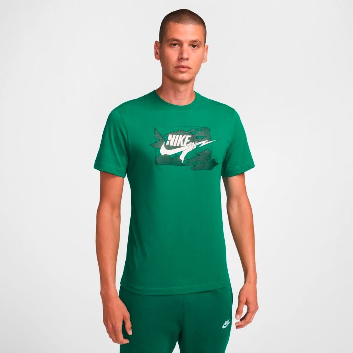 Camiseta Nike Sportswear Tee de Hombre - Verde 
