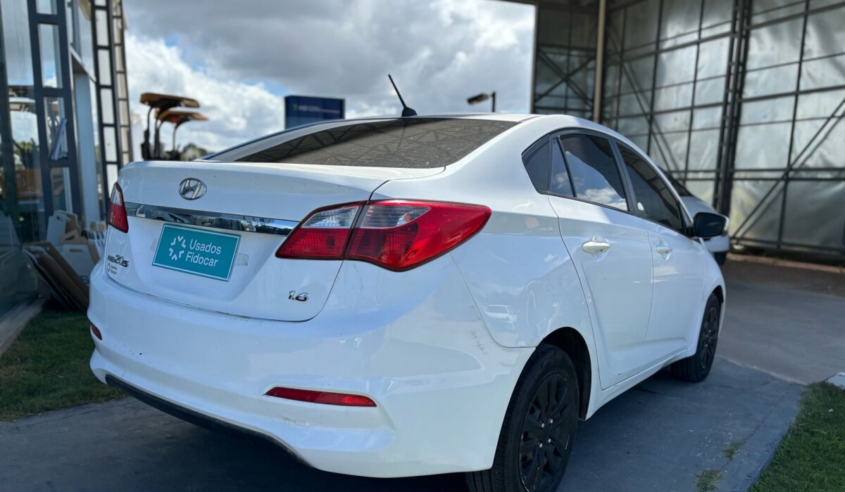 Hyundai HB20S 1.6 Comfort - 2017 Hyundai HB20S 1.6 Comfort - 2017