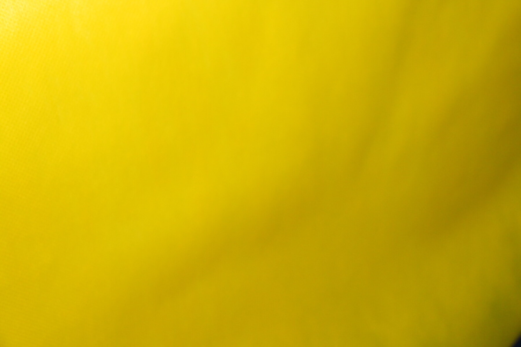 TNT X METRO - COLOR AMARILLO 