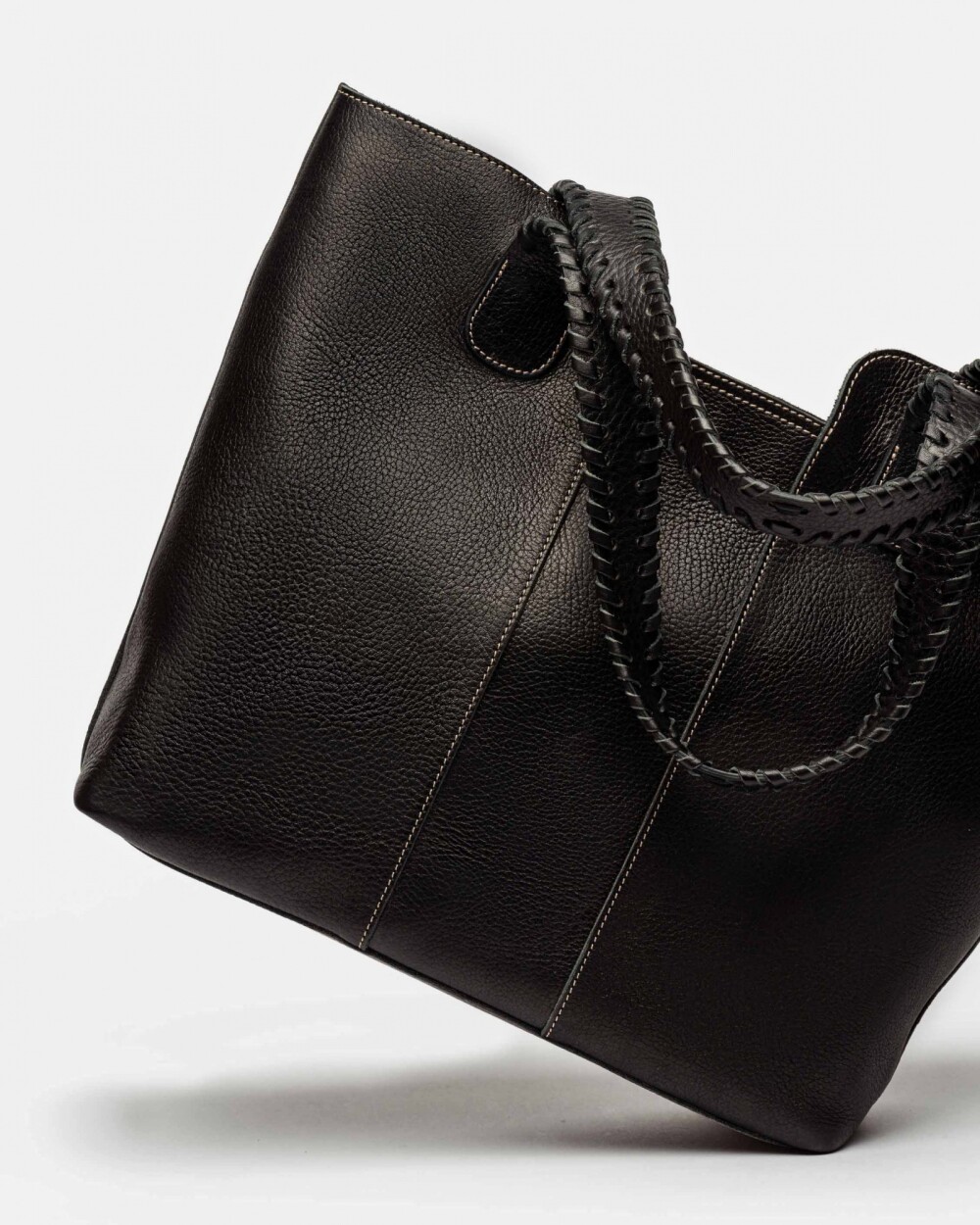 Shopper The Braided En Cuero Vegetal Liso Negro