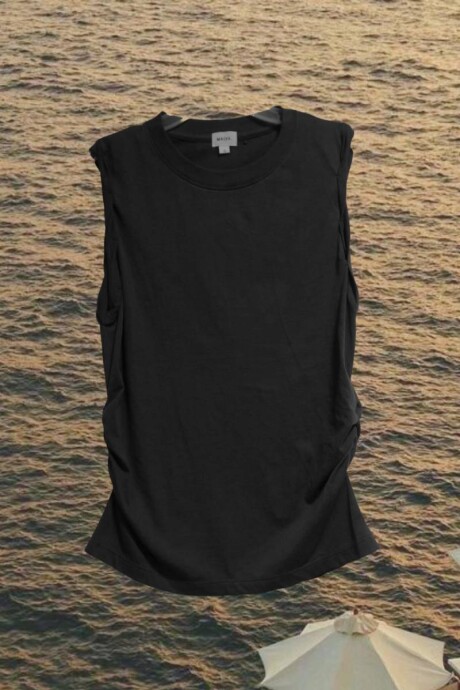 Musculosa Lina Negra Musculosa Lina Negra