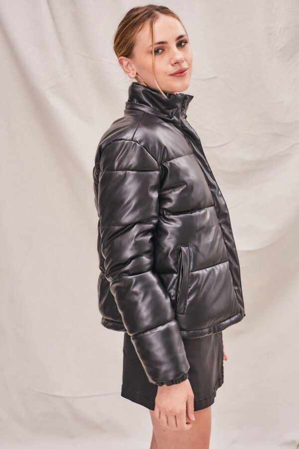 Campera Capitoneada Cuero Vegano Negro