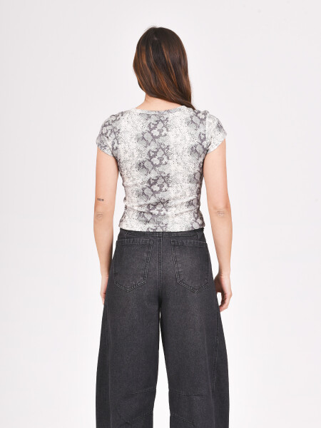REMERA LANCA VARIANTE 2 (V)