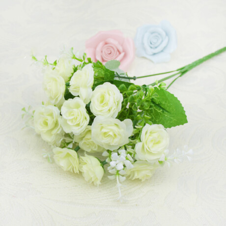Ramo De Rosas x15 Blancas