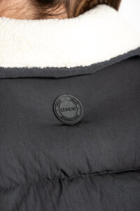 Campera Capitoneada Negro