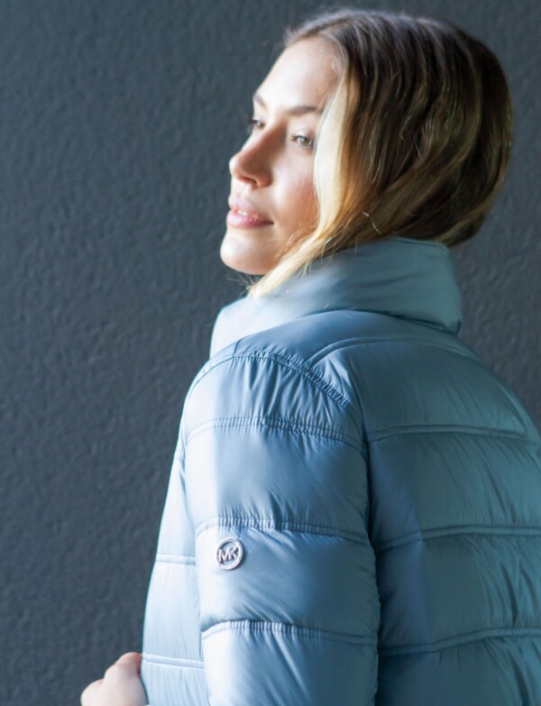 Campera Plumas Reversible CELESTE