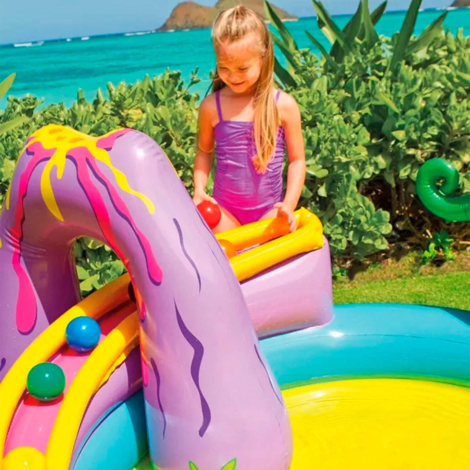 INTEX 57166 - Piscina infantil hinchable con dispersor de agua y tobogán dinosaurio, centro de juegos para niños