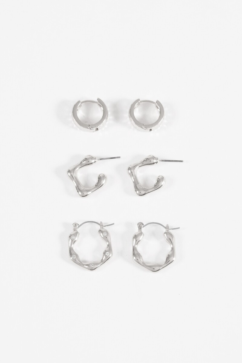 Set de aros con texturas y formas plateado