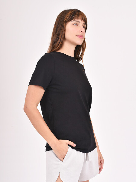 REMERA BASICA NUVIO NEGRO