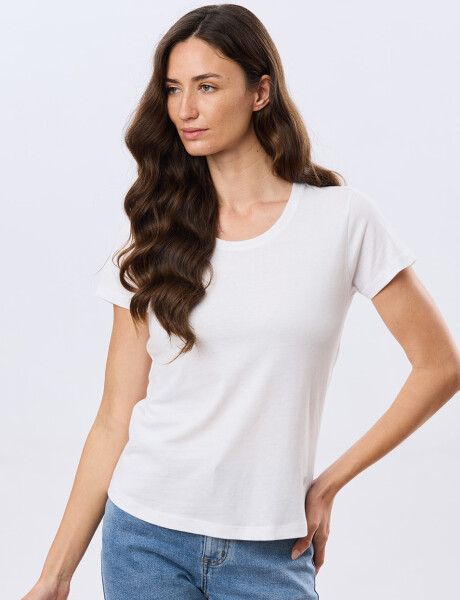 REMERA BÁSICA DE ALGODÓN Blanco