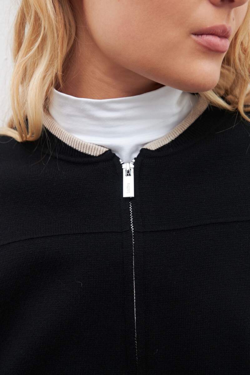 Bomber tejida con bolsillos negro