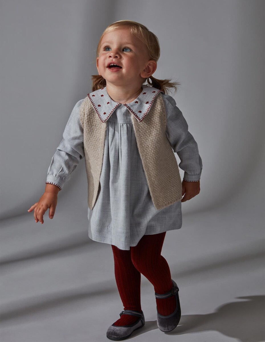 Vestido Cuello Grande Con Bordados - Gris 