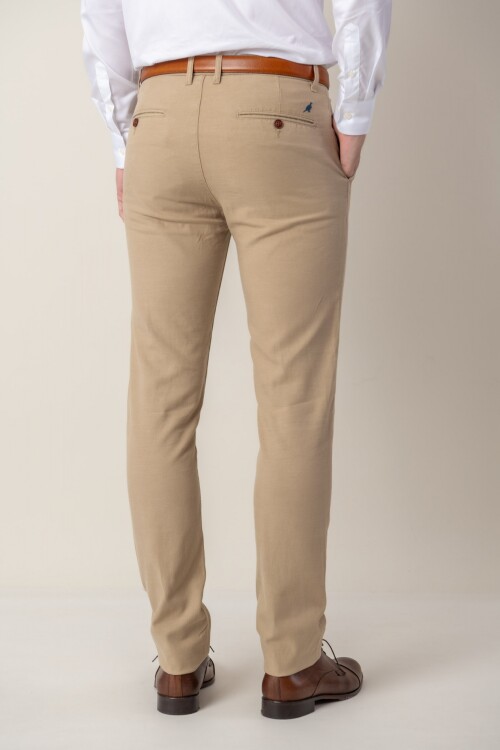 Pantalón de Tencel Slim Fit Beige