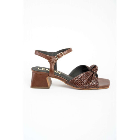 Sandalias De Cuero Taco Cuadrado Chocolate