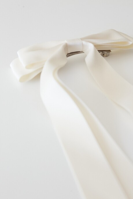 BROCHE SILKY BOW BEIGE