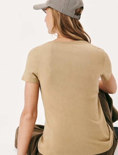 CAMISETA BÁSICA MANGA CORTA BEIGE