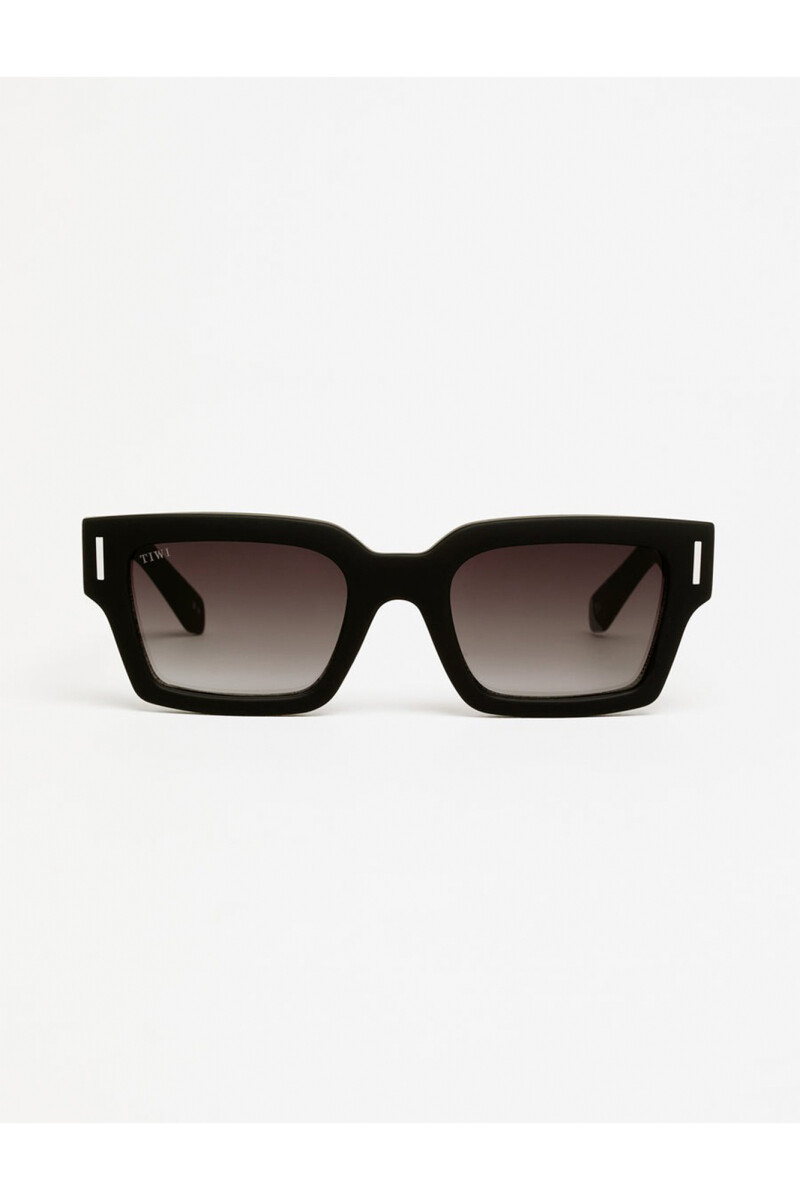Tiwi Kobe - 900 - Rubber Black With Black Gradient Lenses 