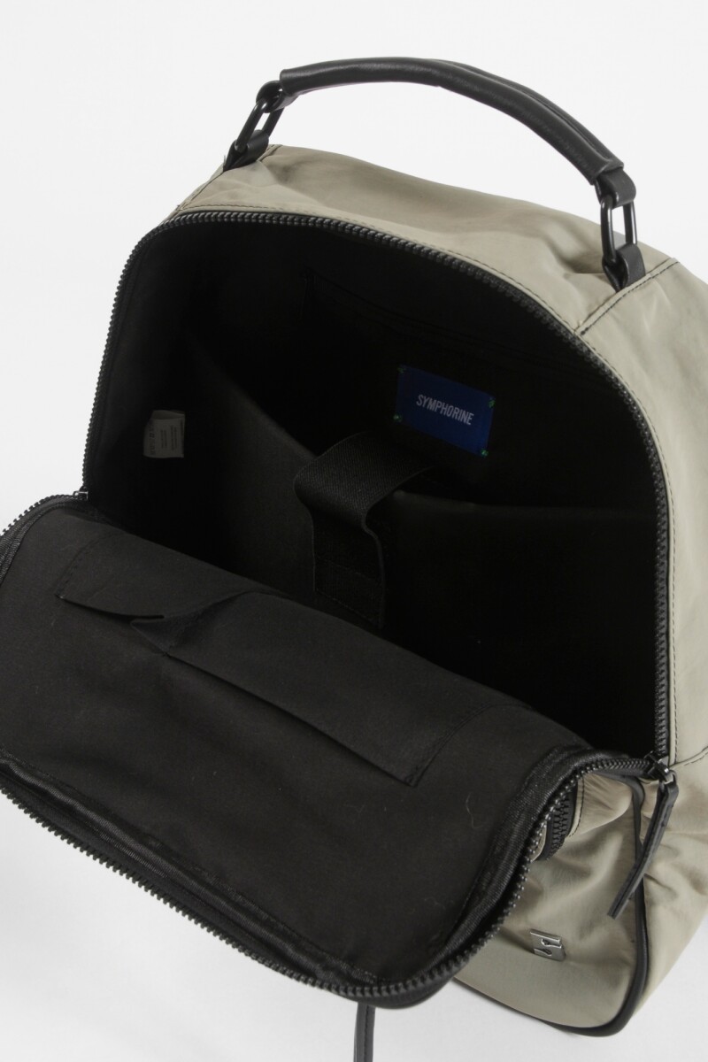 Mochila porta laptop cierres verde